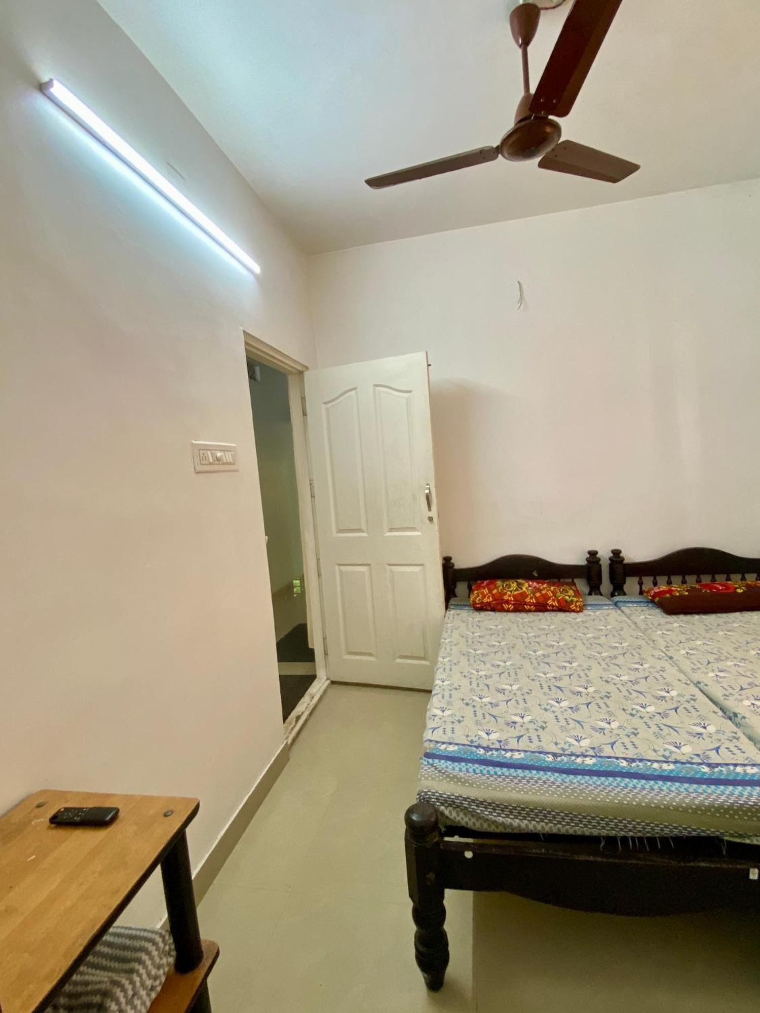 RAJATHEERAM BEACH HOMESTAY Alappuzha Esterno foto