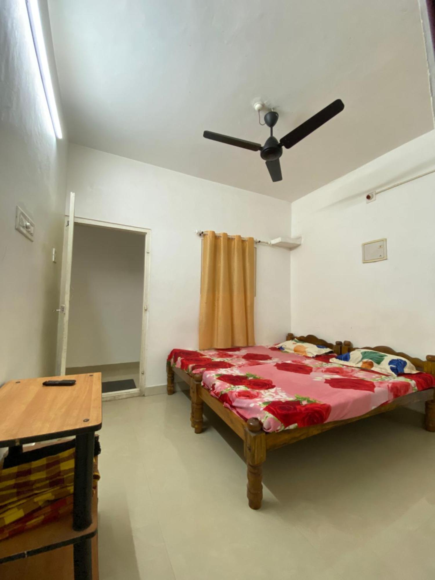 RAJATHEERAM BEACH HOMESTAY Alappuzha Esterno foto