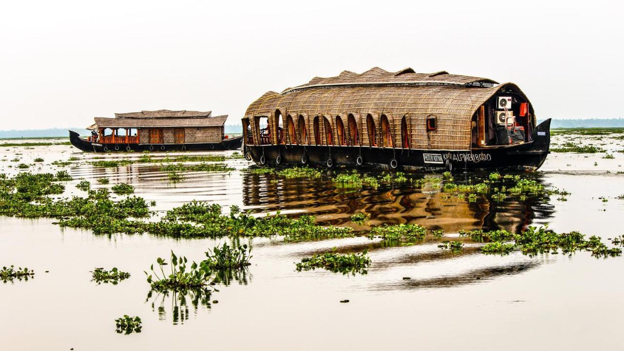 RAJATHEERAM BEACH HOMESTAY Alappuzha Esterno foto